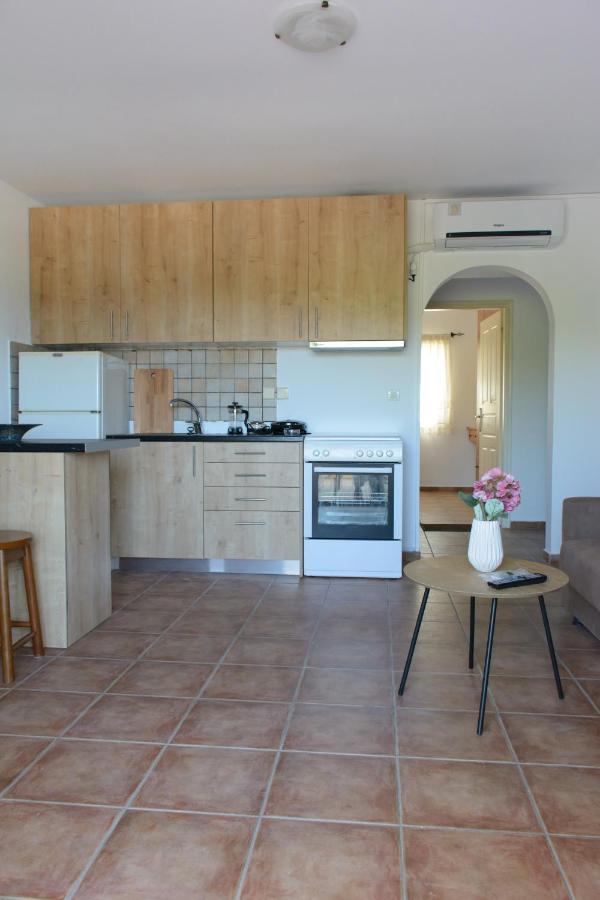 Marys House Apartment Порто Хели Екстериор снимка